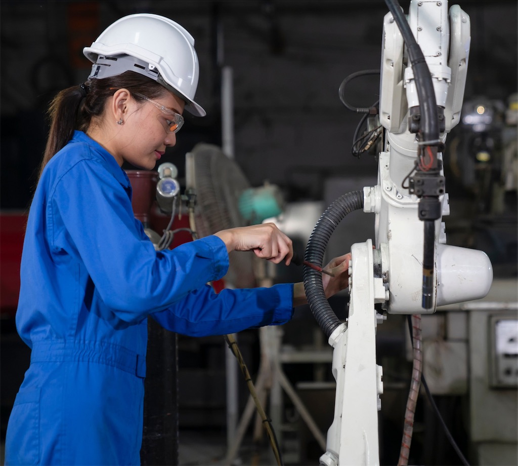 Dlaczego robotyka potrzebuje kobiet? – odkryj kobiecą twarz robotyzacji