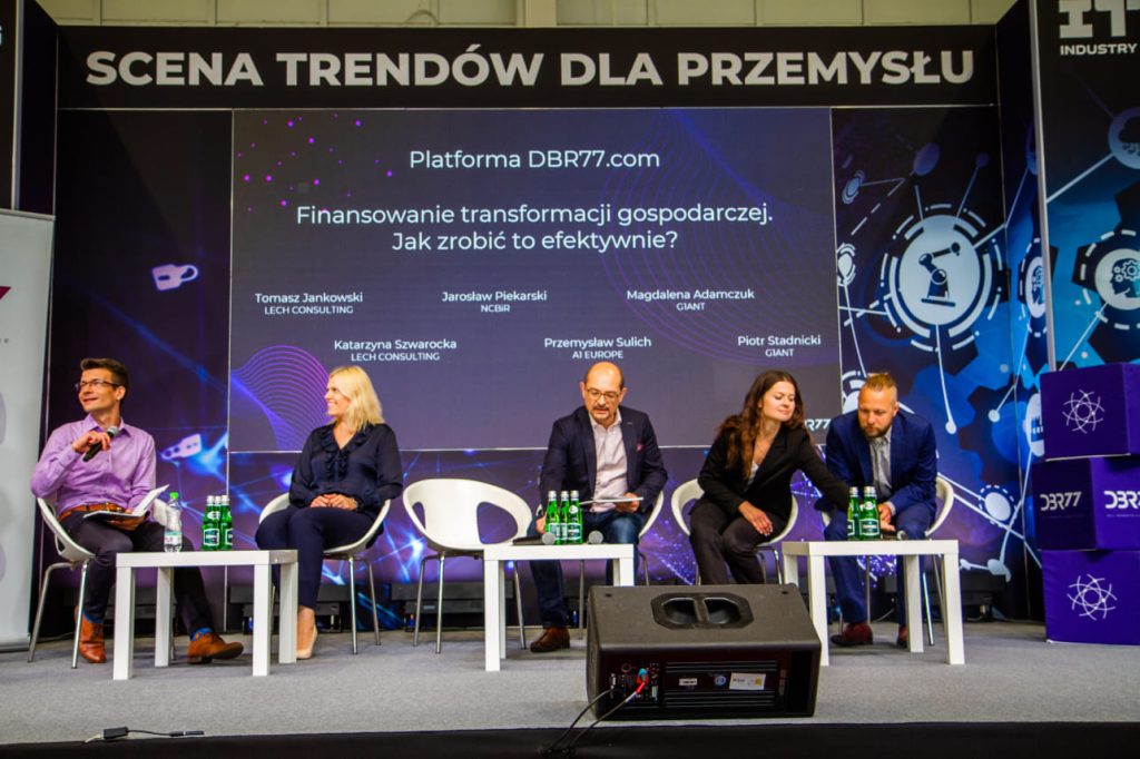 Scena DBR77 na targach ITM Industry Europe 2023